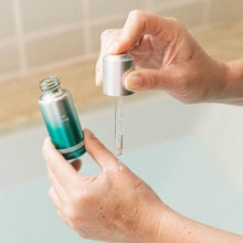 Load image into Gallery viewer, retinol clearing oil 30ml