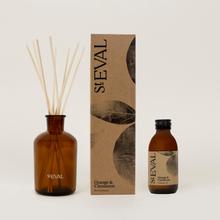 Load image into Gallery viewer, Orange &amp; Cinnamon Reed Diffuser
