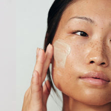 Load image into Gallery viewer, powerbright dark spot peel

visibly lifts hyperpigmentation 50ml
