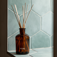 Load image into Gallery viewer, Grapefruit &amp; Lime Reed Diffuser
