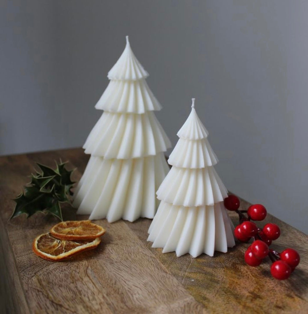 VIXEN Christmas Tree Candles 🤍